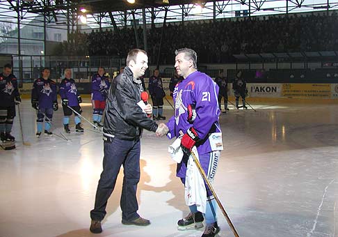 12.3.2004 oslávil Vinco Lukáč na Košickom štadióne svoje 50te narodeniny.