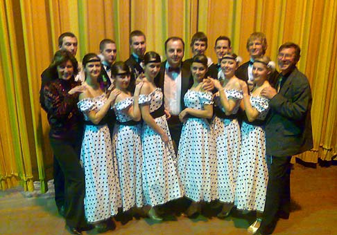 10. ročník Plesu spoločnosti Sauer Danfoss. S tanečnou školou Tep-dance manželov Žižkovcov z Považskej Bystrice. 21.2.2009
